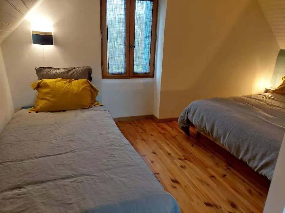 La Petite Maison Bleue Mouret Holiday home