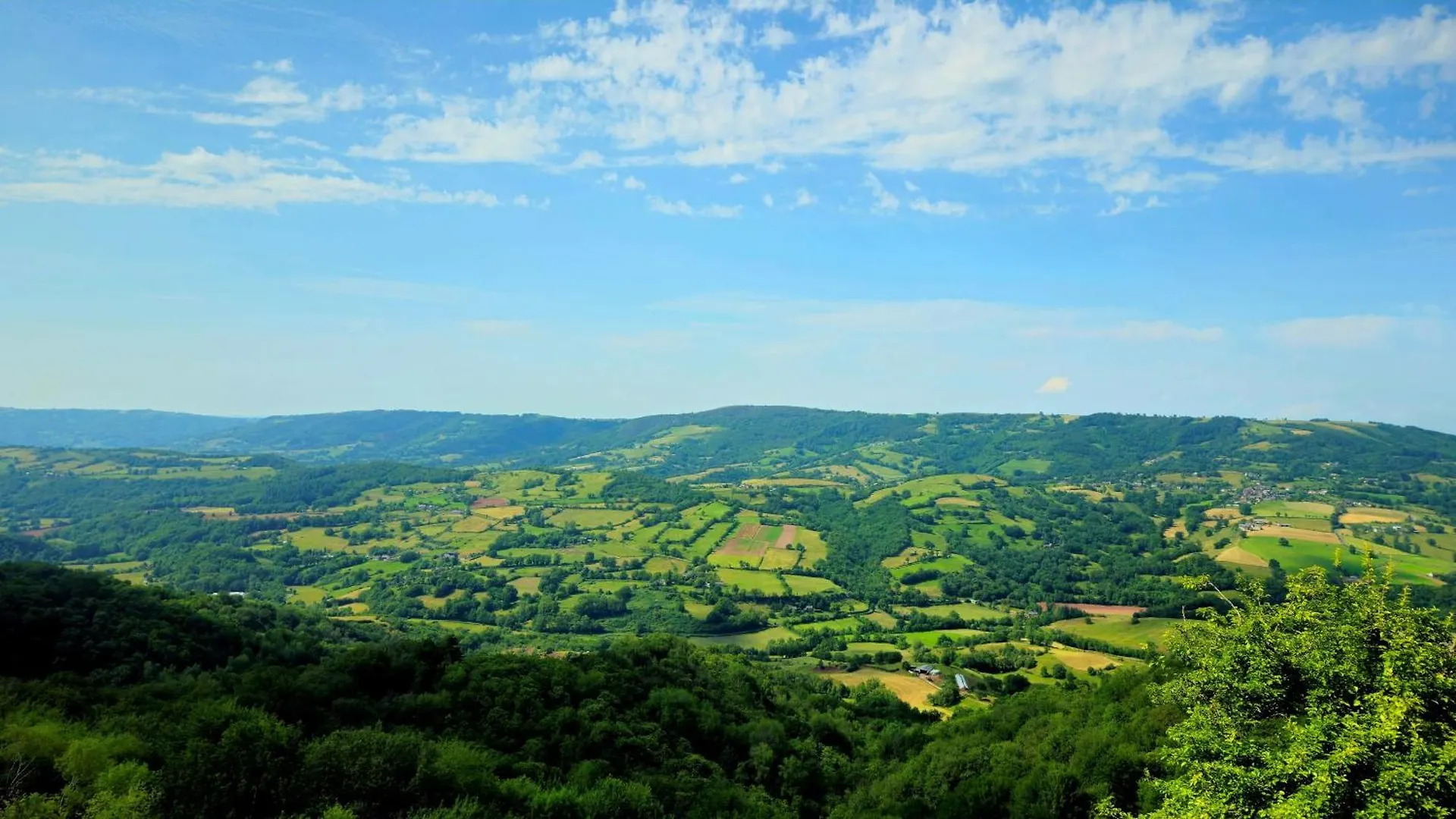 La Petite Maison Bleue Mouret 0*,  France